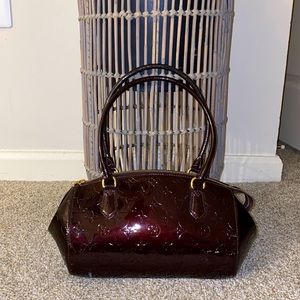Louis Vuitton Amarante Monogram Vernis Sherwood PM Tote Bag